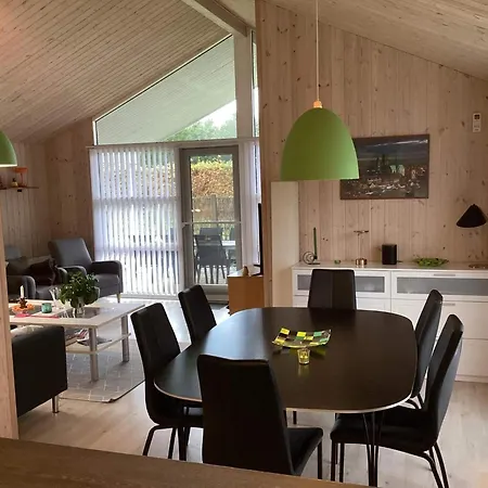 Semesterbostad 4 Star In